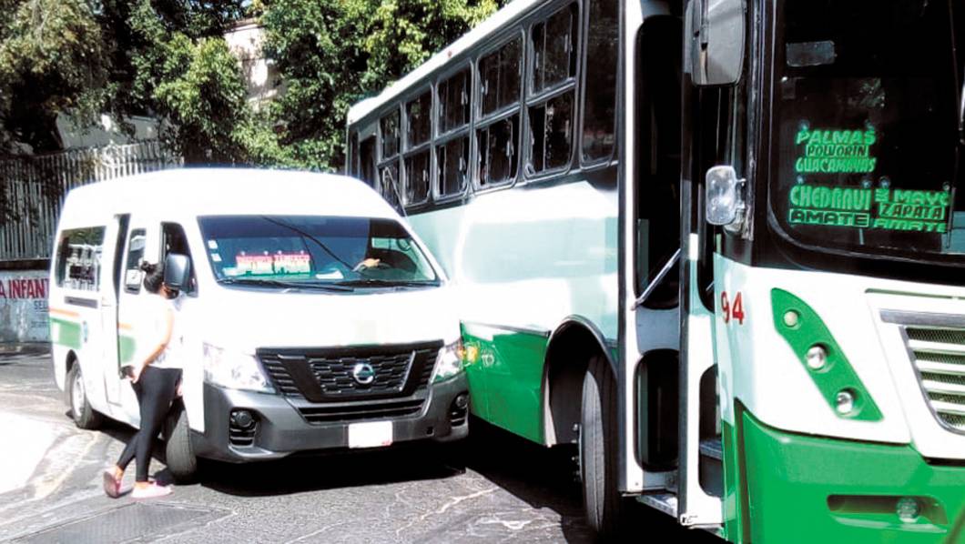 Chocan dos rutas en Cuernavaca