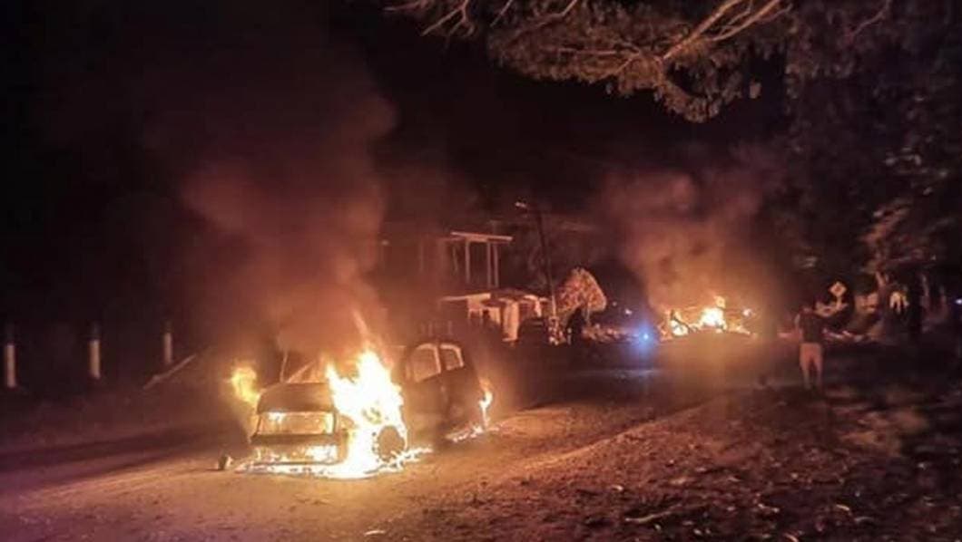 Video: Atentado con carro bomba en Colombia deja 2 muertos y 2 heridos