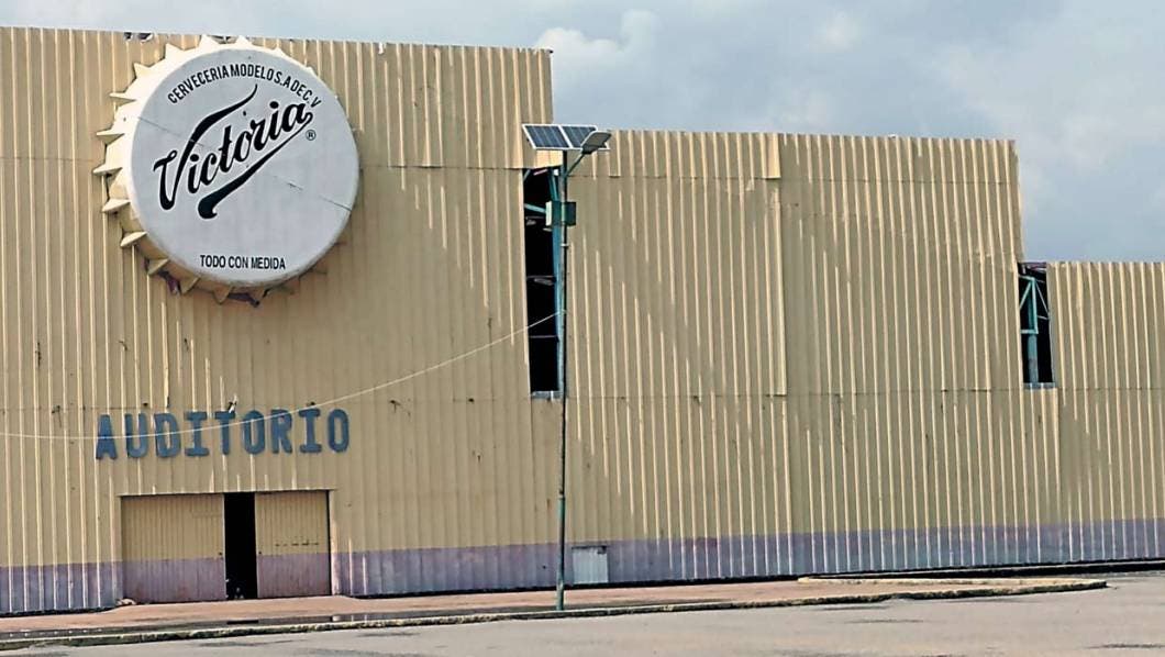 Colapsa techo de recinto ferial Acapantzingo, de Cuernavaca, por lluvias y granizo