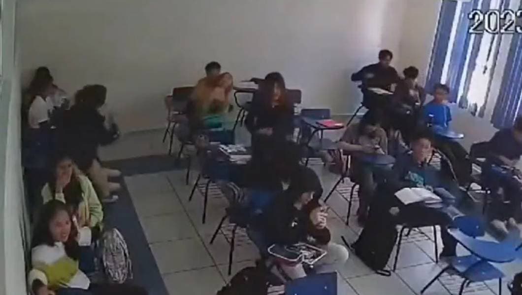 Padres de joven asfixiada por compañero de clase en Pachuca exigen justicia