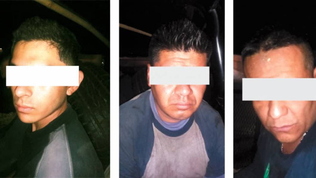 Detienen a 3 sujetos que robaron cable a Telmex