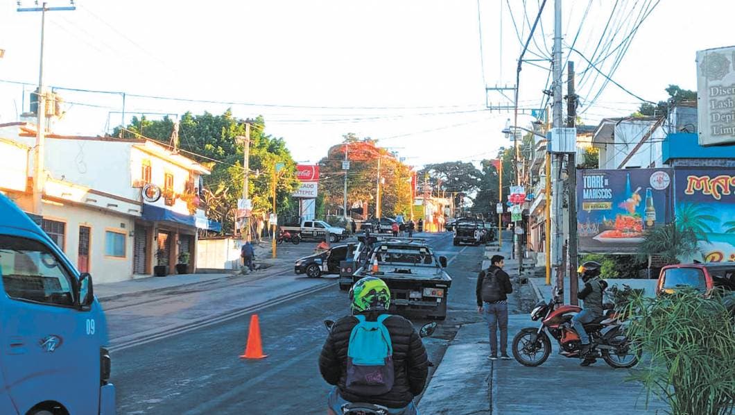 enfrentamiento entre civiles armados y policías