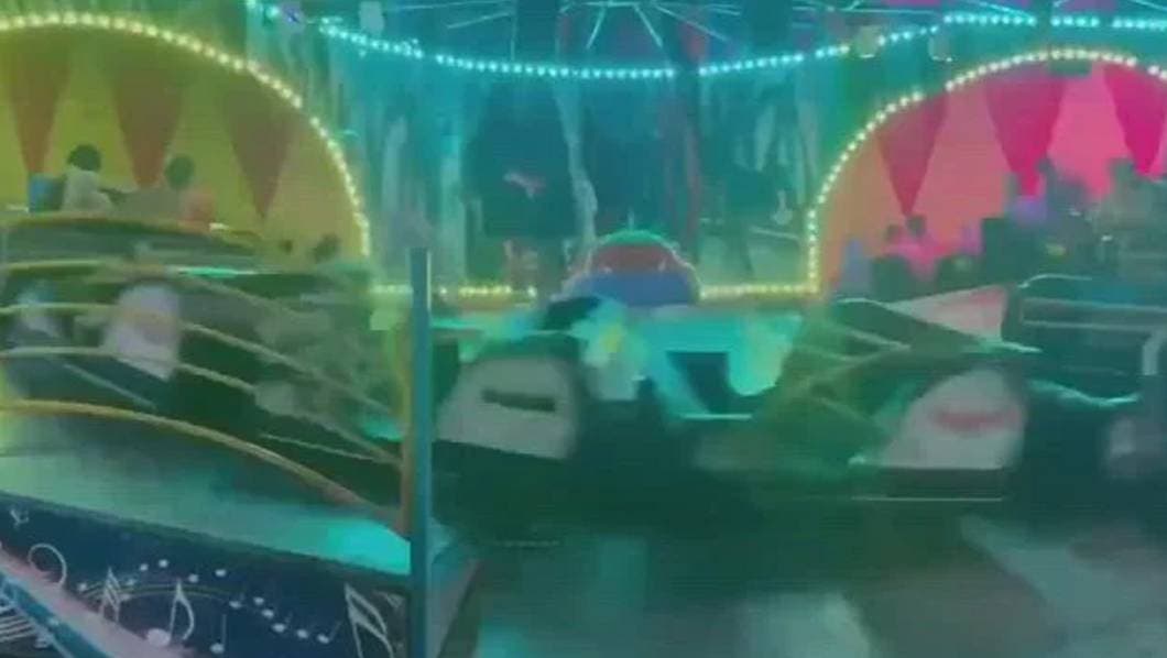 VIDEO: Falla en juego mec&aacute;nico en Tabasco deja dos personas heridas