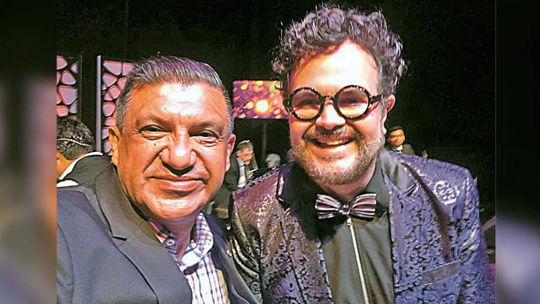 Aleks Syntek es homenajeado en CDMX