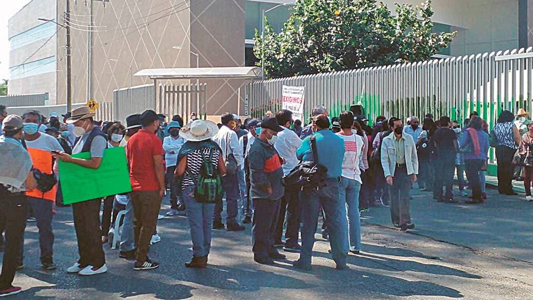 Presionan grupos pro vida en el Congreso de Morelos