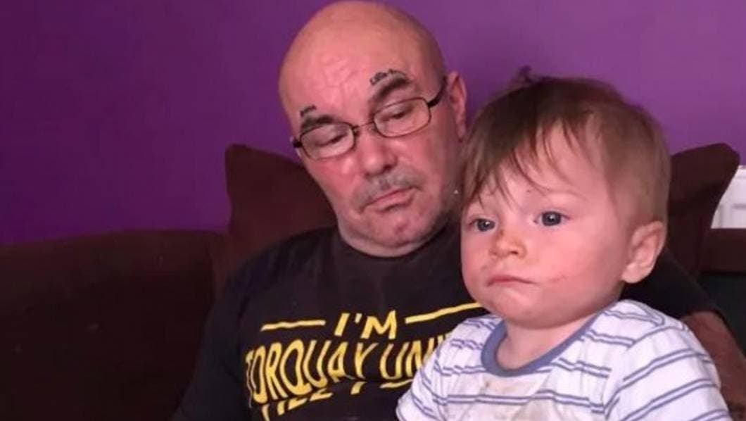 Niño de 2 años fue encontrado muerto junto al  cadáver de su padre.