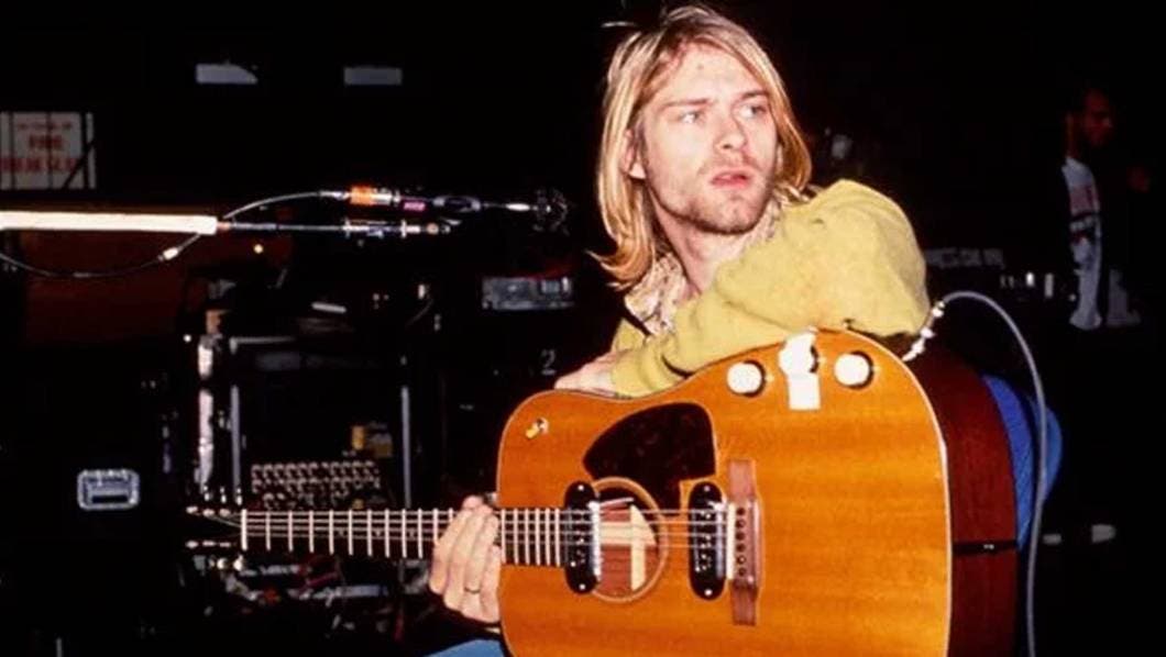 Es subastada la guitarra de Kurt Cobain de su última gira con Nirvana por más de 1,5 millones de dólares