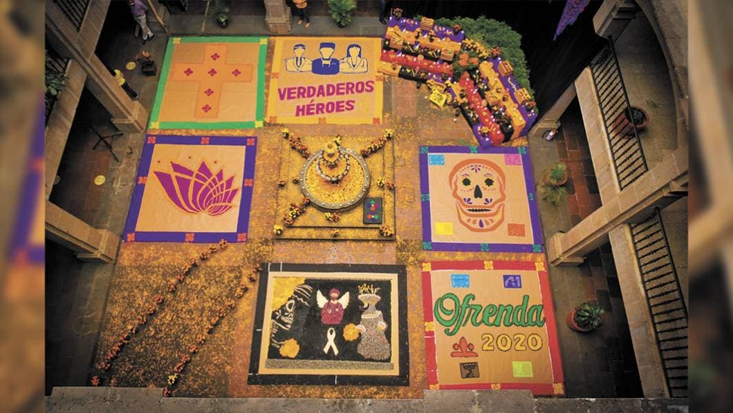 Ofrenda en Palacio de Gobierno de Morelos en honor a médicos