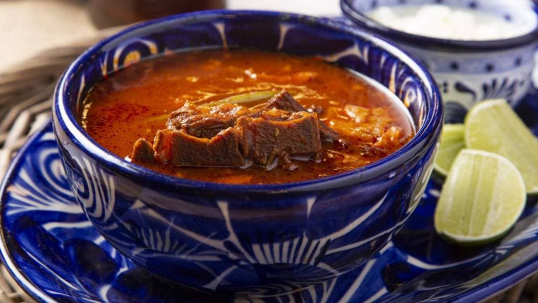 Declaran al Mole de caderas patrimonio cultural intangible de Puebla