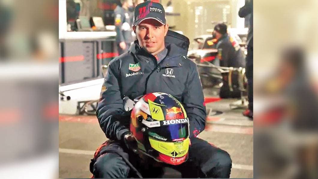 Presentan su casco y monoplaza