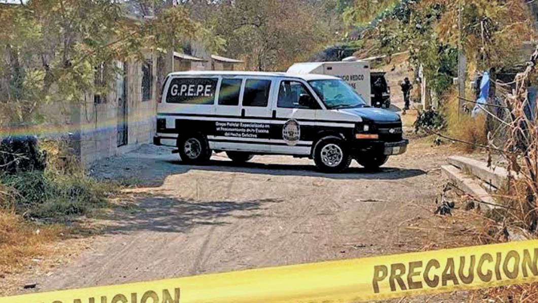 Menores descubren cadáver en río de Xochitepec