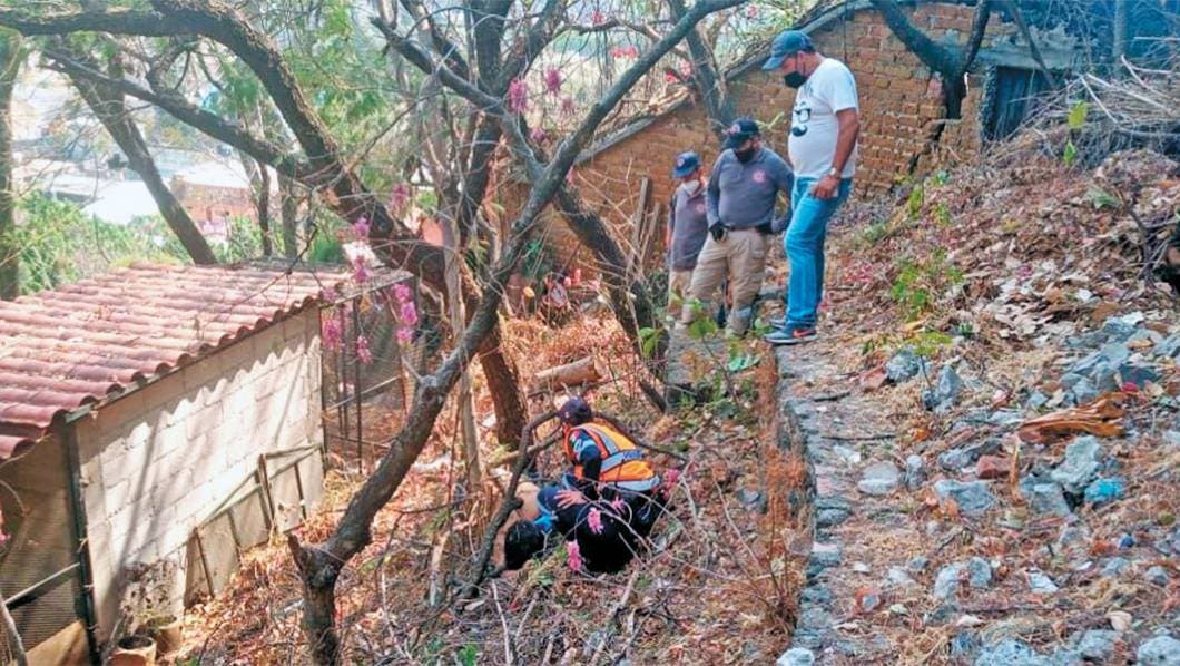 Cae de cerro en Tepoztlán y no la libra