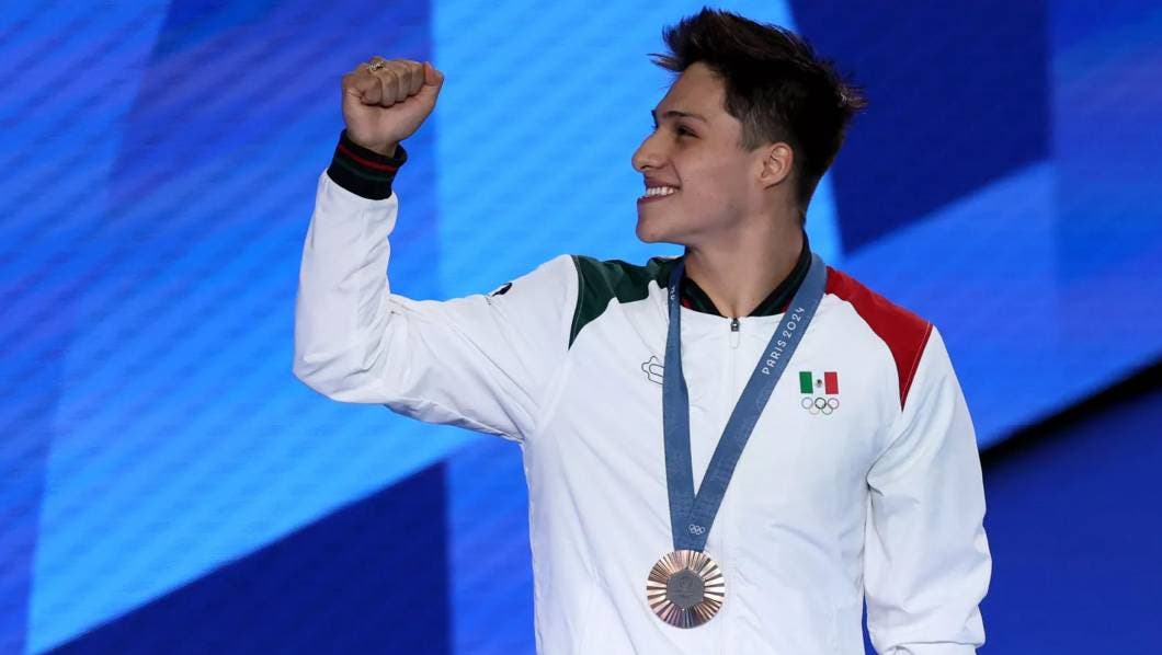 Osmar Olvera consigue el bronce en trampolín de 3 metros y se convierte en doble medallista olímpico a sus 20 años