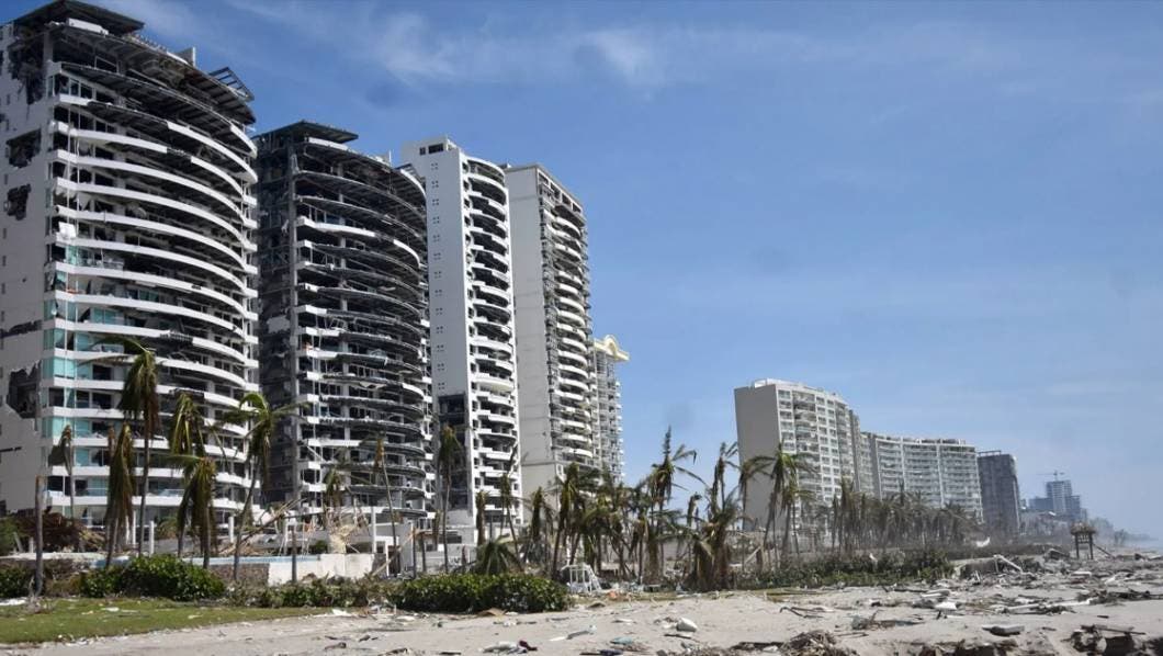 Son evacuados 263 extranjeros que se encontraban en Acapulco luego del paso del huracán "Otis" 