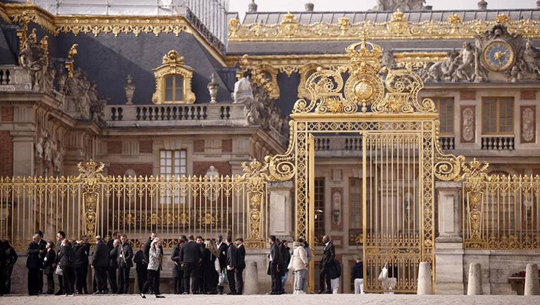 Alerta Terrorista en Francia: Evacuación del Palacio de Versalles y 15 aeropuertos por amenazas de bomba