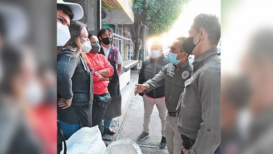 Dan una semana para retirar puestos del arroyo vehicular en Cuautla