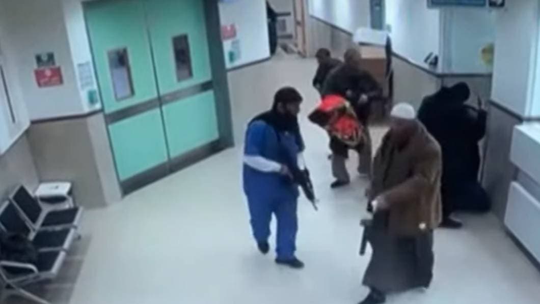 VIDEO: De esta forma soldados Israelíes vestidos de mujer entraron a un hospital de Cisjordania 