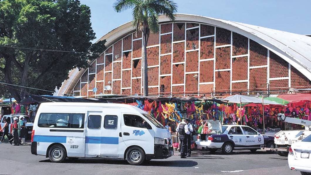 De madrugada verifican higiene en mercado ALM, en Cuernavaca