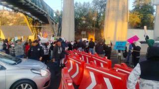 ¡Tome precauciones! Manifestantes colapsan la México-Cuernav...