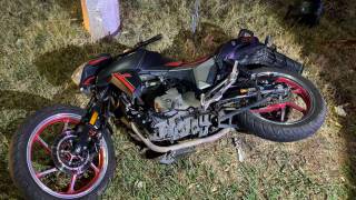 Policía cae a pozo de 10 metros tras persecución y balacera en Zacualpan