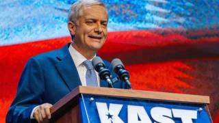 Sheinbaum llama a la reflexión tras triunfo de la ultra...