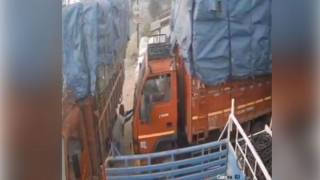 Tragedia laboral: Chofer muere aplastado por su propio...