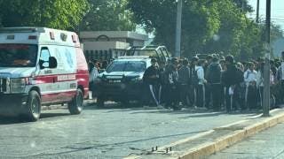 Evacúan Preparatoria 4 de la UAEM por presunta amenaza de bomba