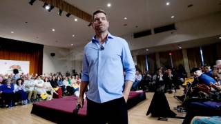 Eric Swalwell abandona campaña en California por acusac...