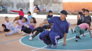 Octavio Mezquitic Morales enseña los pasos hacia la olimpiada