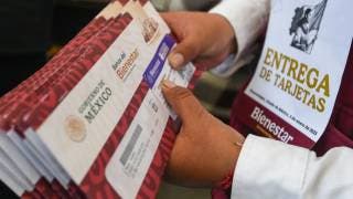 Arranca entrega de Tarjetas Bienestar a Adultos Mayores y Mu...