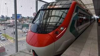 Sheinbaum revisa avances del tren suburbano Lechería–AIFA y...