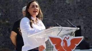 Jessica Ortega firma Pacto por la Libertad de Expresión en M...
