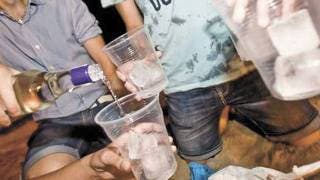 Consumo de alcohol podría subir por aislamiento social en Mo...