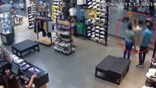 VIDEO: Revelan video de ataque armado en plaza comercia...
