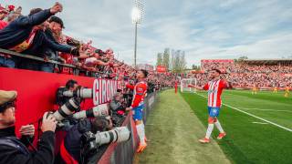 Califica Girona a Champions tras vencer al Barcelona
