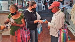 Convoy realiza macrooperativo en zona sur contra COVID