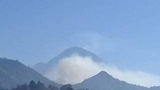 Combaten incendio cerca del Popocatépetl 2