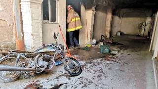 Sale mujer lesionada tras incendio en casa