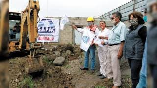 Inicia introducción de agua potable en colonia Lázaro Cárden...