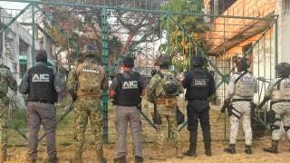 Catean casa en Yaute; era una ‘nar­co­tienda’