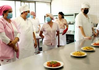 Impulsa IMSS Morelos capacitación de cocineras y cocineros