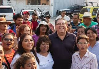 Festeja Víctor Mercado aniversario de la colonia Josefa Ortiz de Domínguez en Jiutepec
