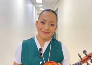 Enfermera del IMSS Morelos transmite alegría y esperanza a pacientes a través de la música