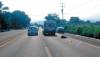 Mata vehículo a adulto mayor al arrollarlo a orilla de la carretera en Morelos