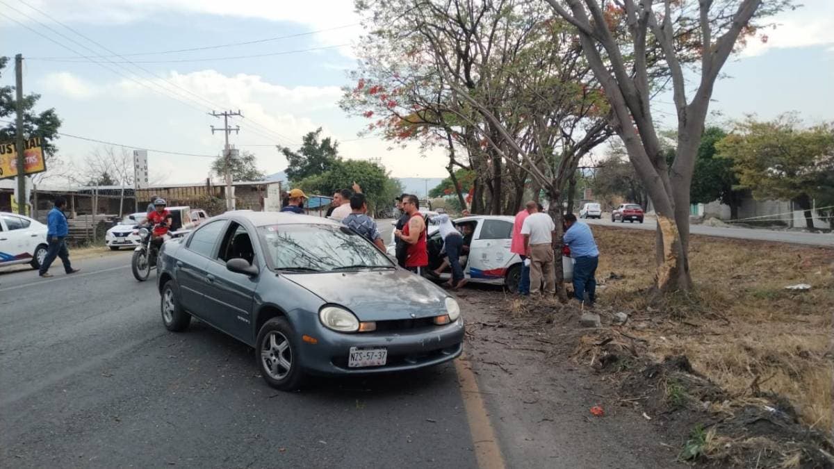 choque en el libramiento de Yautepec (4).jpg