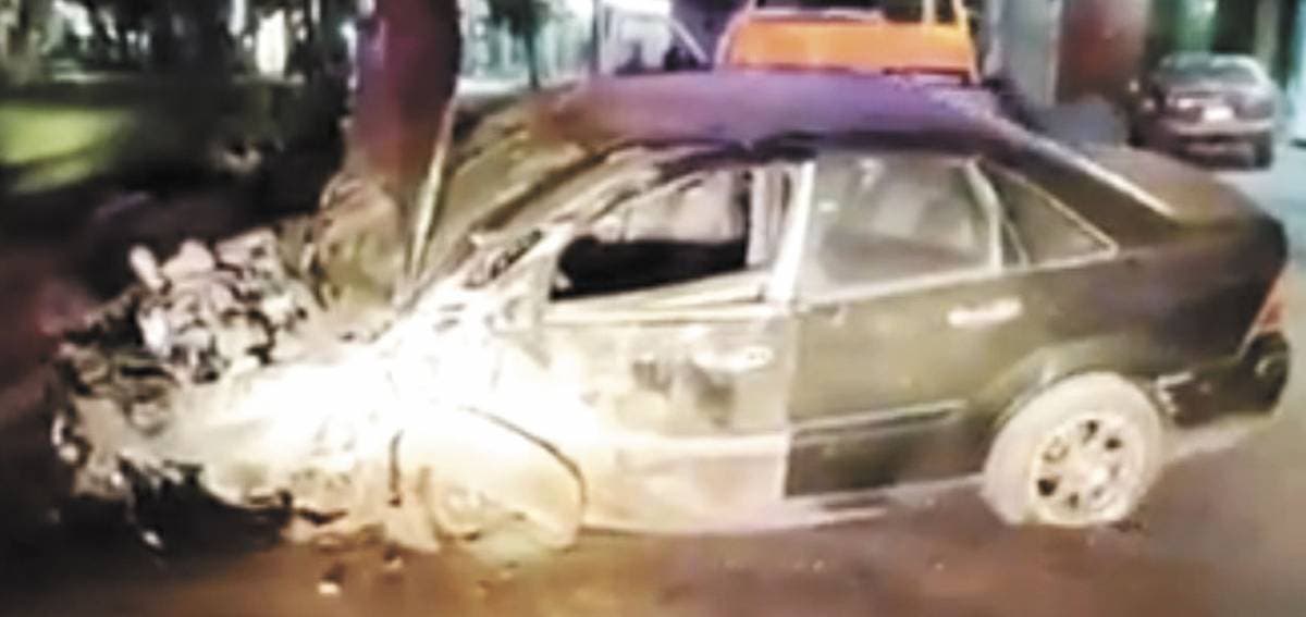 Colisiona vs. palmera