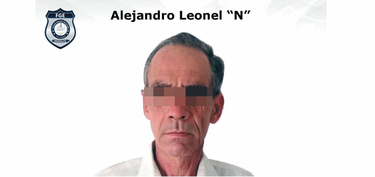 Por golpear a su pareja e hija, Alejandro Leonel, de 55 años, fue detenido la tarde del jueves en la colonia Tezontepec. Por golpear a su pareja e hija, Alejandro Leonel, de 55 años, fue detenido la tarde del jueves en la colonia Tezontepec.