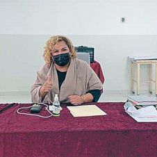 En Morelos, Tania Valentina enseña el cobre