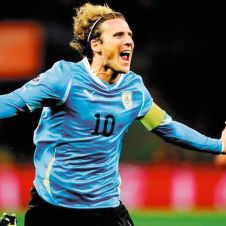 Diego-Forlan-291218.jpg