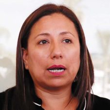 Alejandra-Flores-moches-Morena-090119.jpg